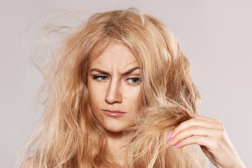 چگونه موهایمان را خشک کنیم تا وز نشوند | چگونه شامپوی مناسب موهایمان را انتخاب کنیم damaged hair آیلامارکت